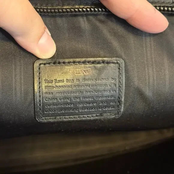 Tumi Alpha Slim Deluxe Briefcase Bag Black Leather Portfolio Messenger Business - Picture 14 of 14